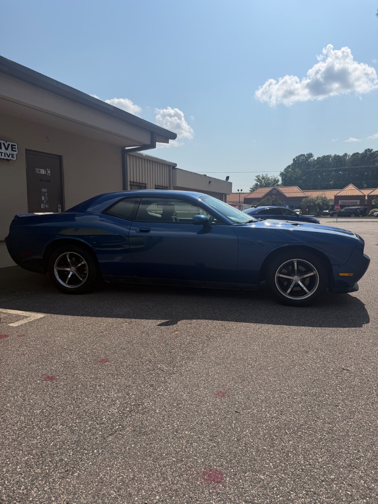 2010 Dodge Challenger - $8,995