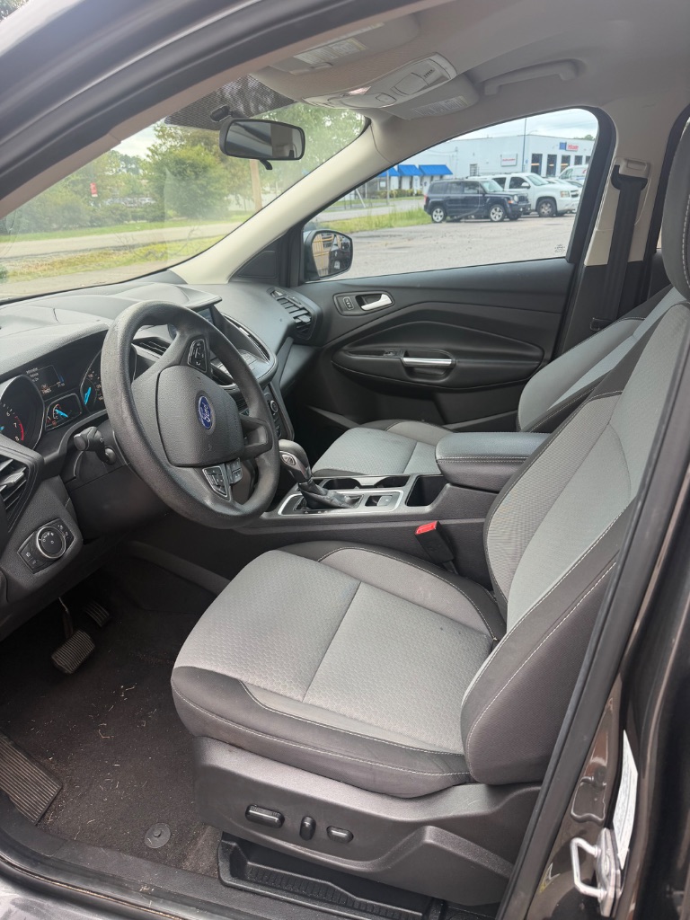 2019 Ford Escape - $7,999