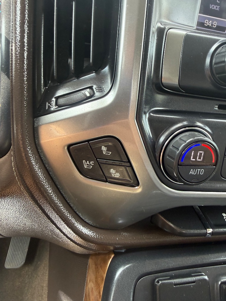 2015 Chevrolet Silverado 1500 - $18,800