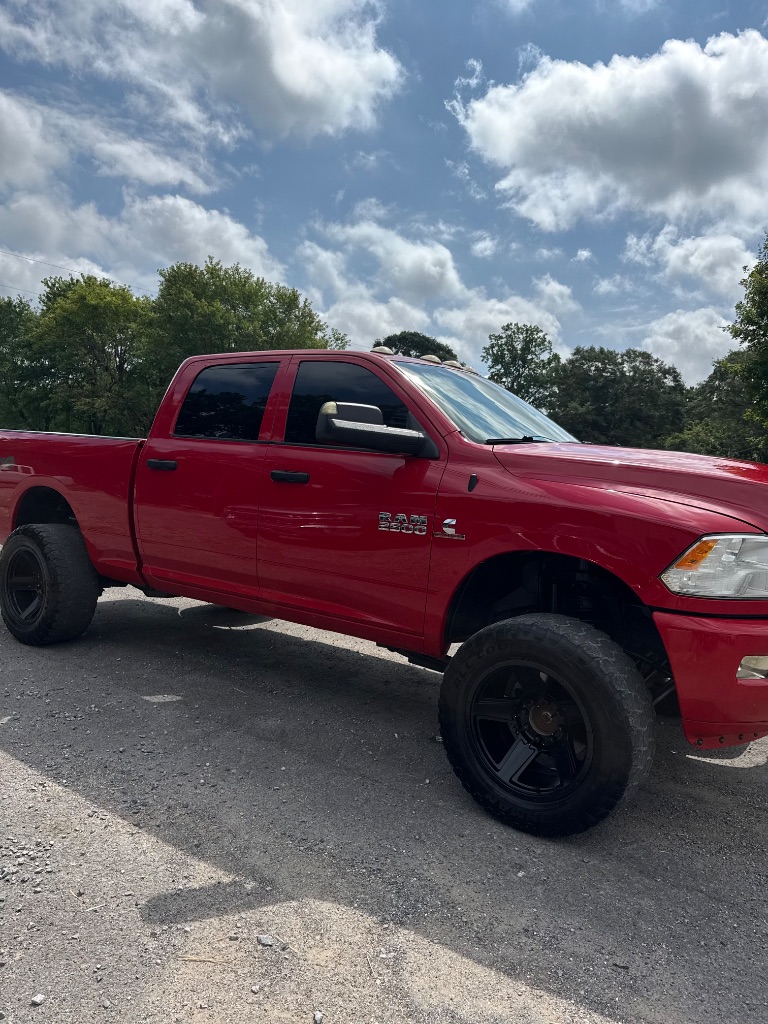 2018 Ram 2500 - $21,900