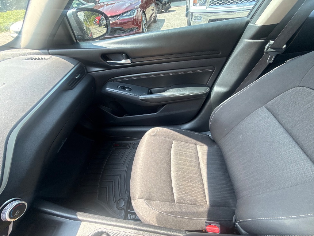 2020 Nissan Altima - $10,200