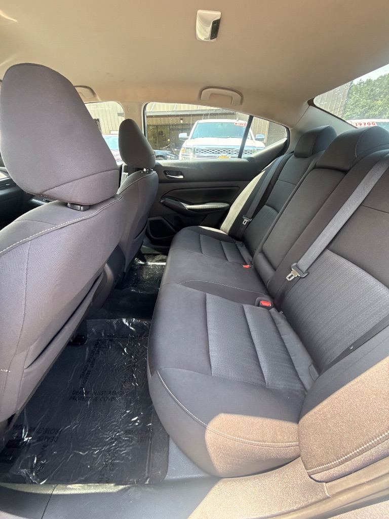 2020 Nissan Altima - $10,200