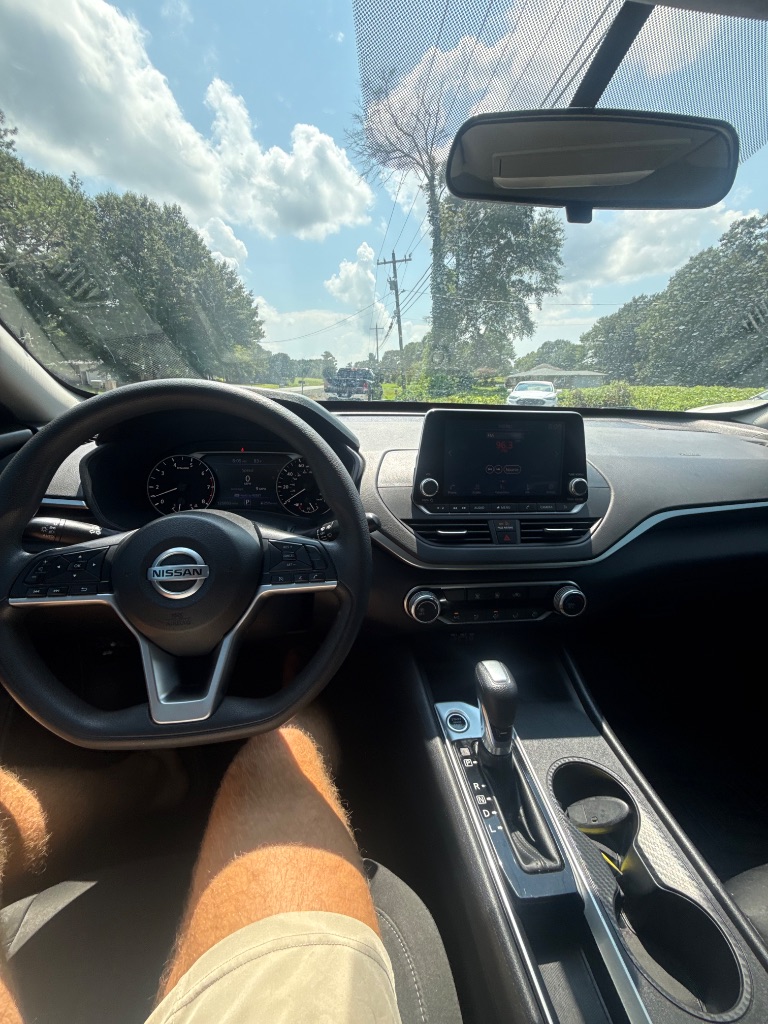 2020 Nissan Altima - $10,200