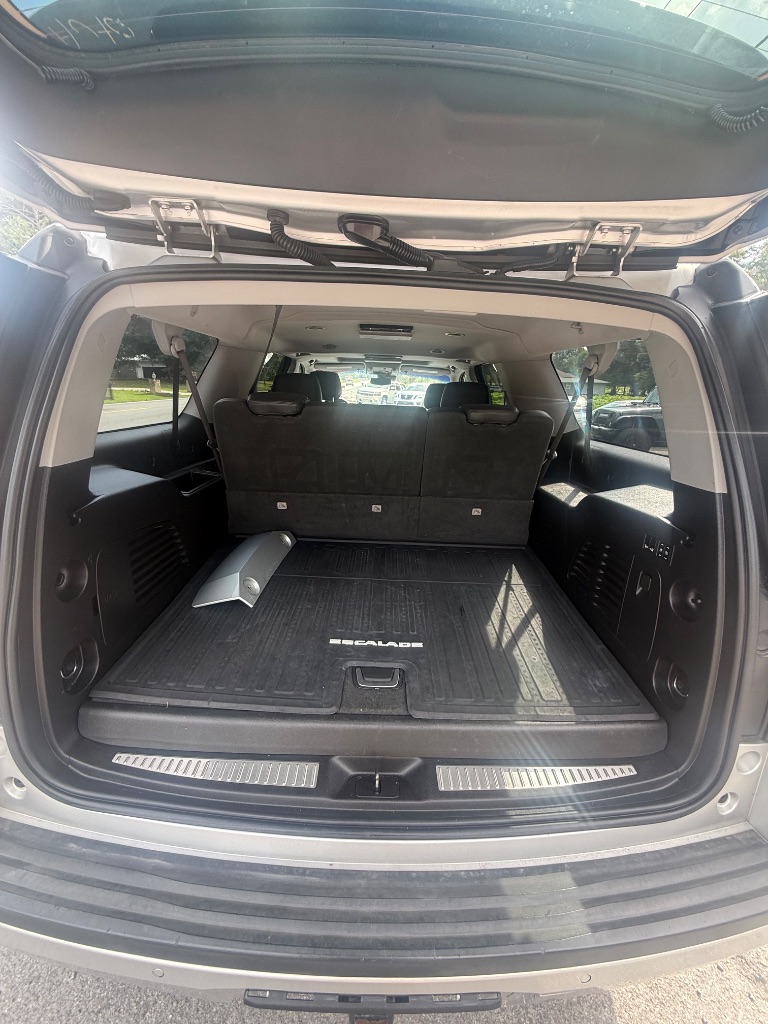 2018 Cadillac Escalade - $18,500