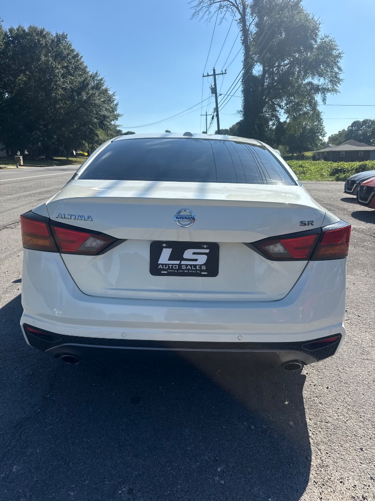 2021 Nissan Altima - $12,500