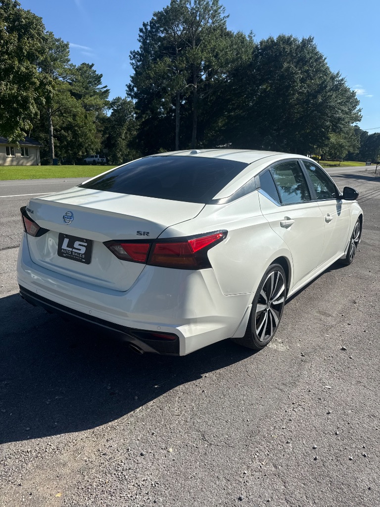 2021 Nissan Altima - $12,500