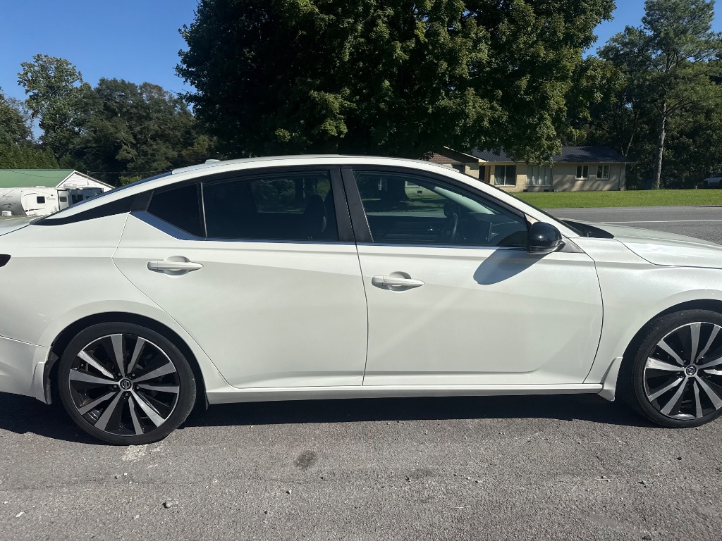 2021 Nissan Altima - $12,500