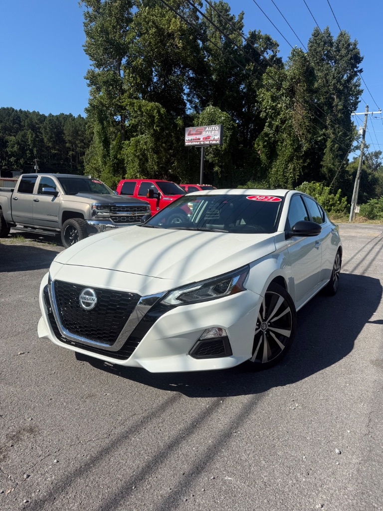 2021 Nissan Altima - $12,500