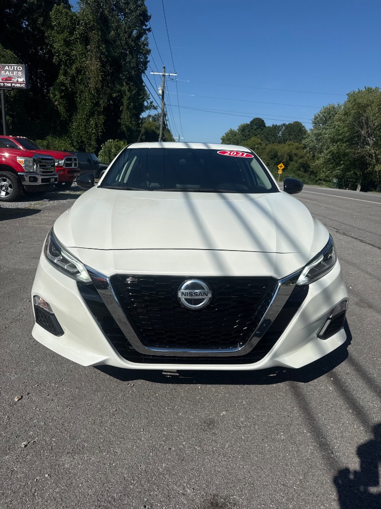 2021 Nissan Altima - $12,500