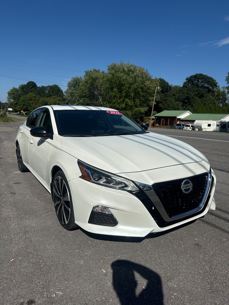 2021 Nissan Altima - $12,500