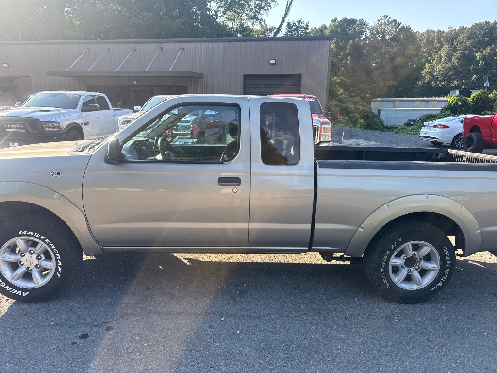 2004 Nissan Frontier - $4,000