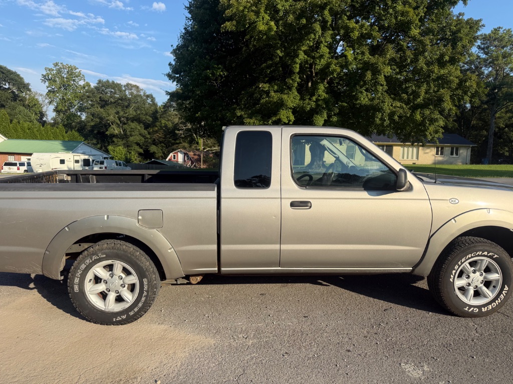 2004 Nissan Frontier - $4,000
