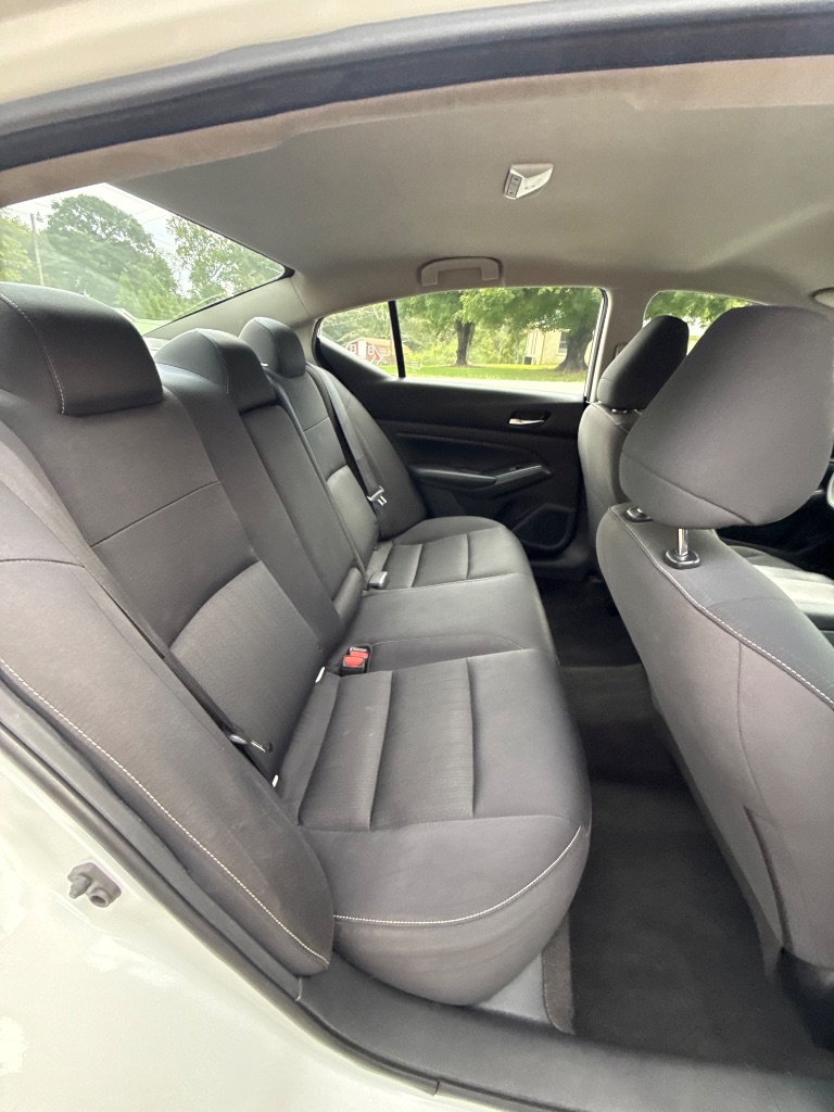 2022 Nissan Altima - $10,800