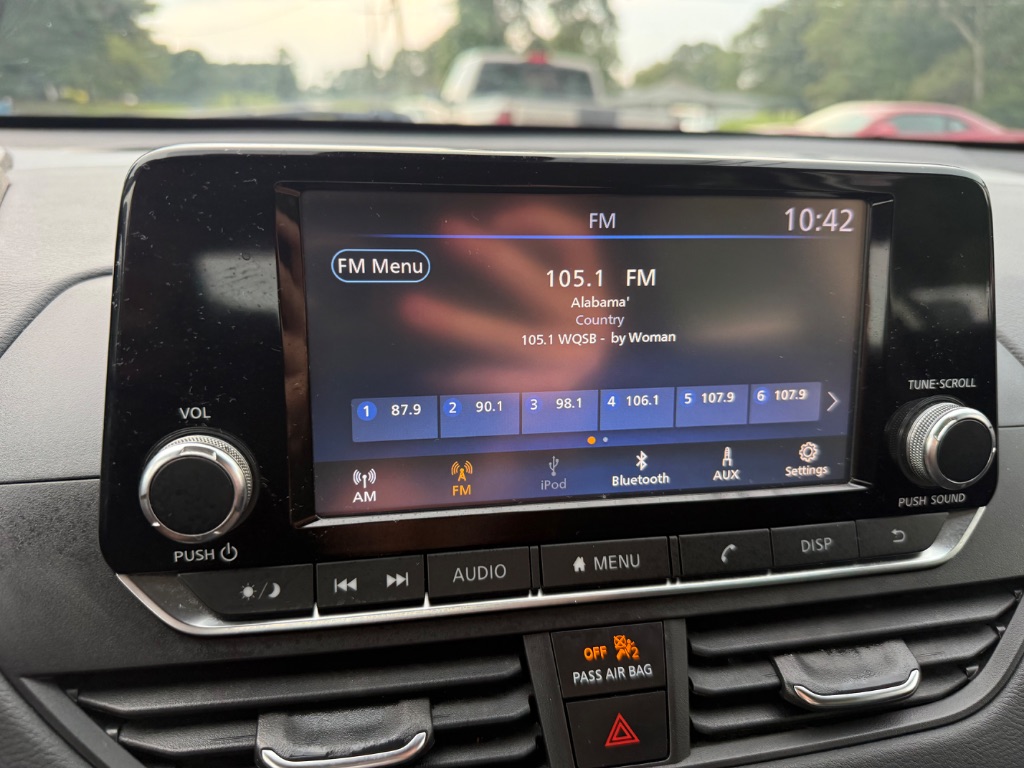 2022 Nissan Altima - $10,800