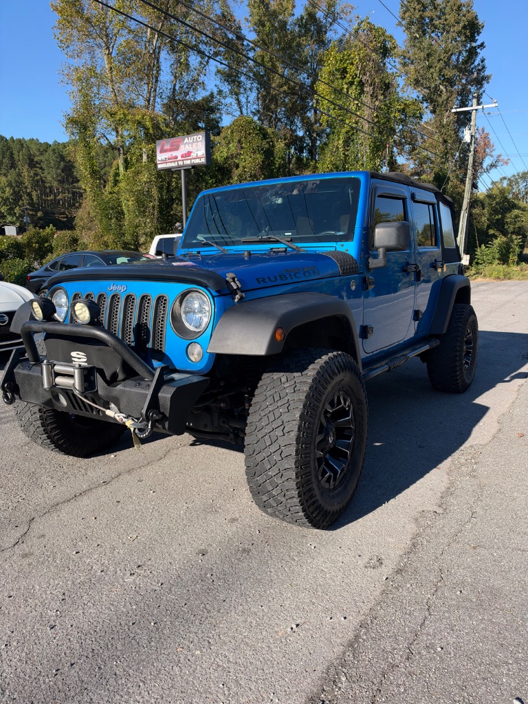 2015 Jeep Wrangler - $13,700