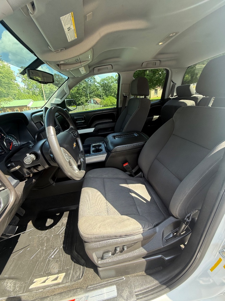 2018 Chevrolet Silverado 1500 - $19,700