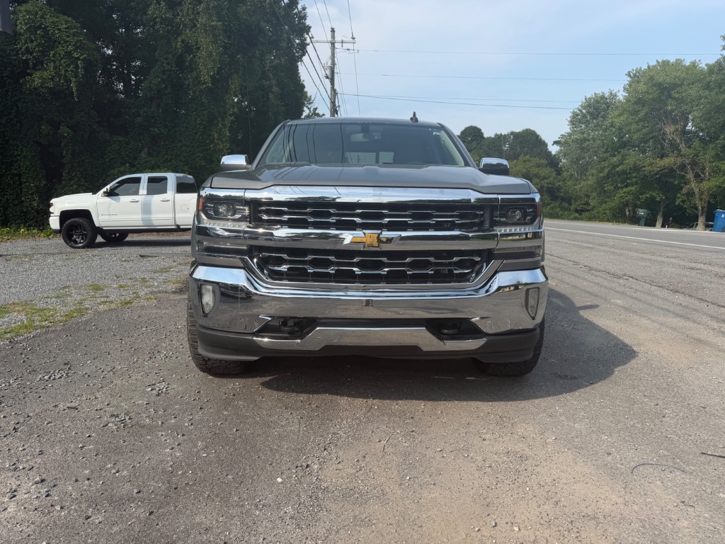 2017 Chevrolet Silverado - $21,500