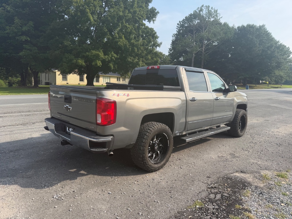 2017 Chevrolet Silverado - $21,500