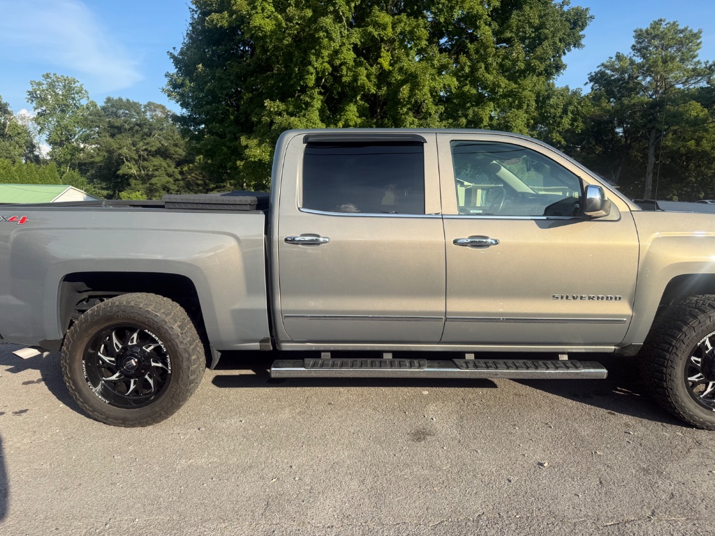2017 Chevrolet Silverado - $20,500