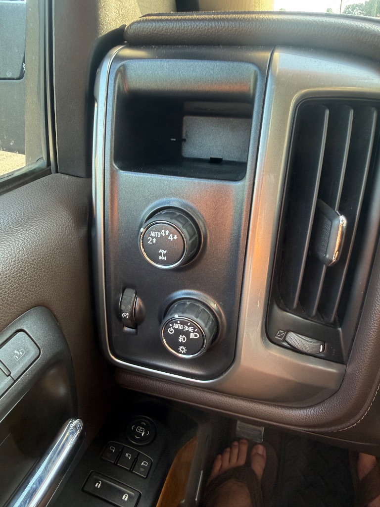 2017 Chevrolet Silverado - $20,500