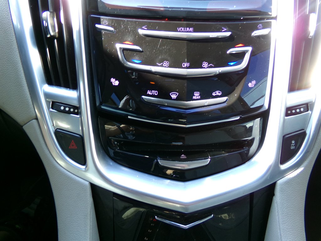 2014 Cadillac SRX - $9,990