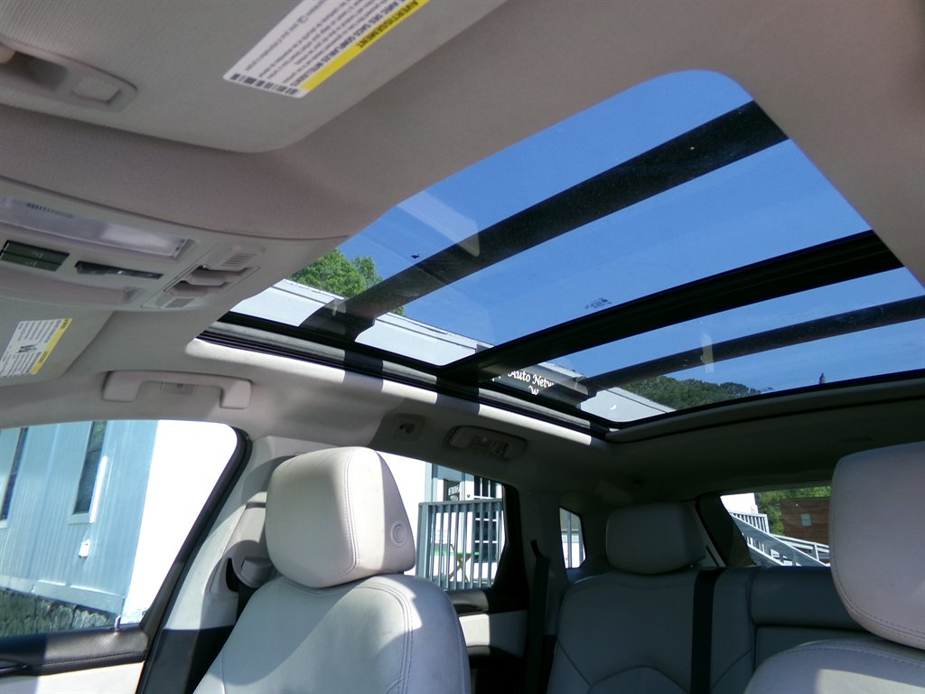 2014 Cadillac SRX - $9,990