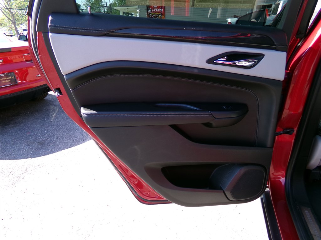 2014 Cadillac SRX - $9,990
