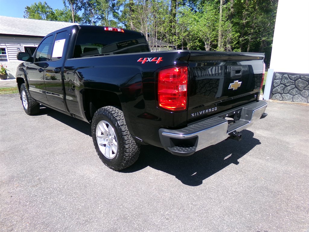 2018 Chevrolet Silverado 1500 - $25,990