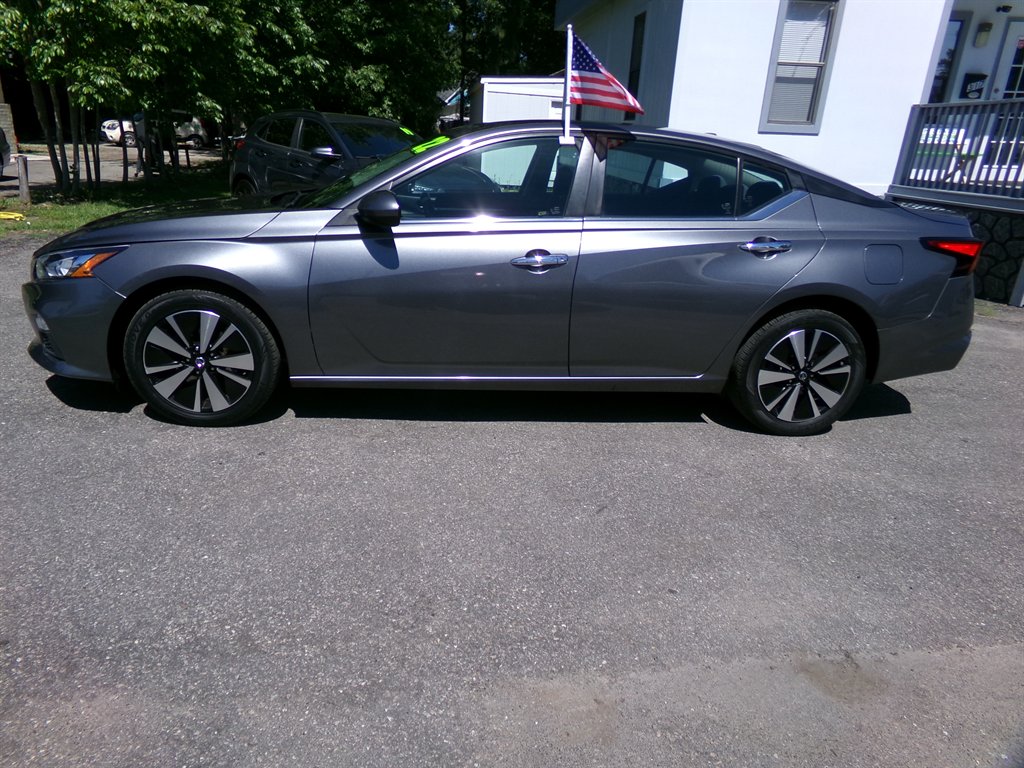 2022 Nissan Altima - $19,490
