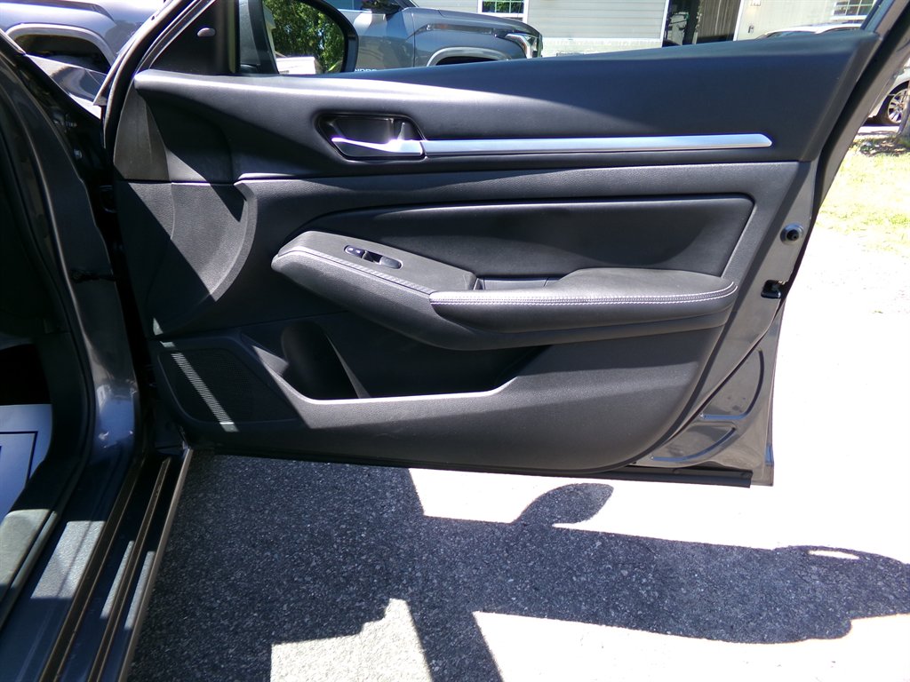 2022 Nissan Altima - $19,490