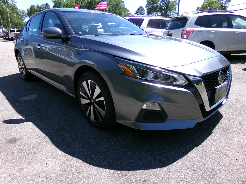2022 Nissan Altima - $19,490