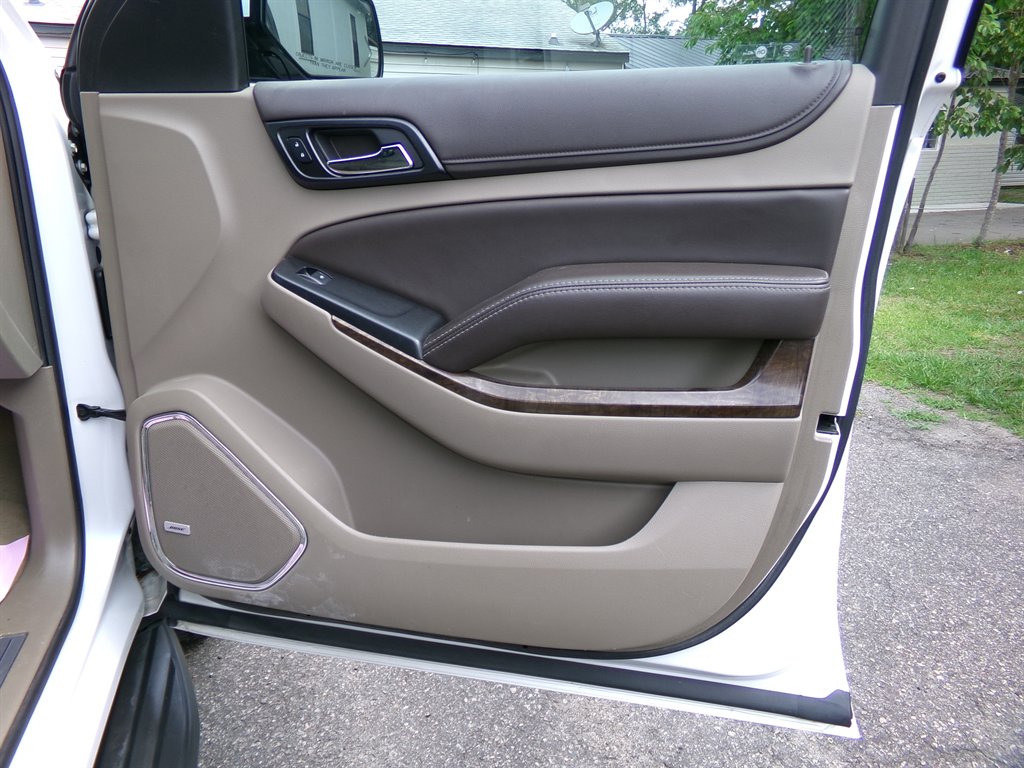 2016 Chevrolet Tahoe - $19,490