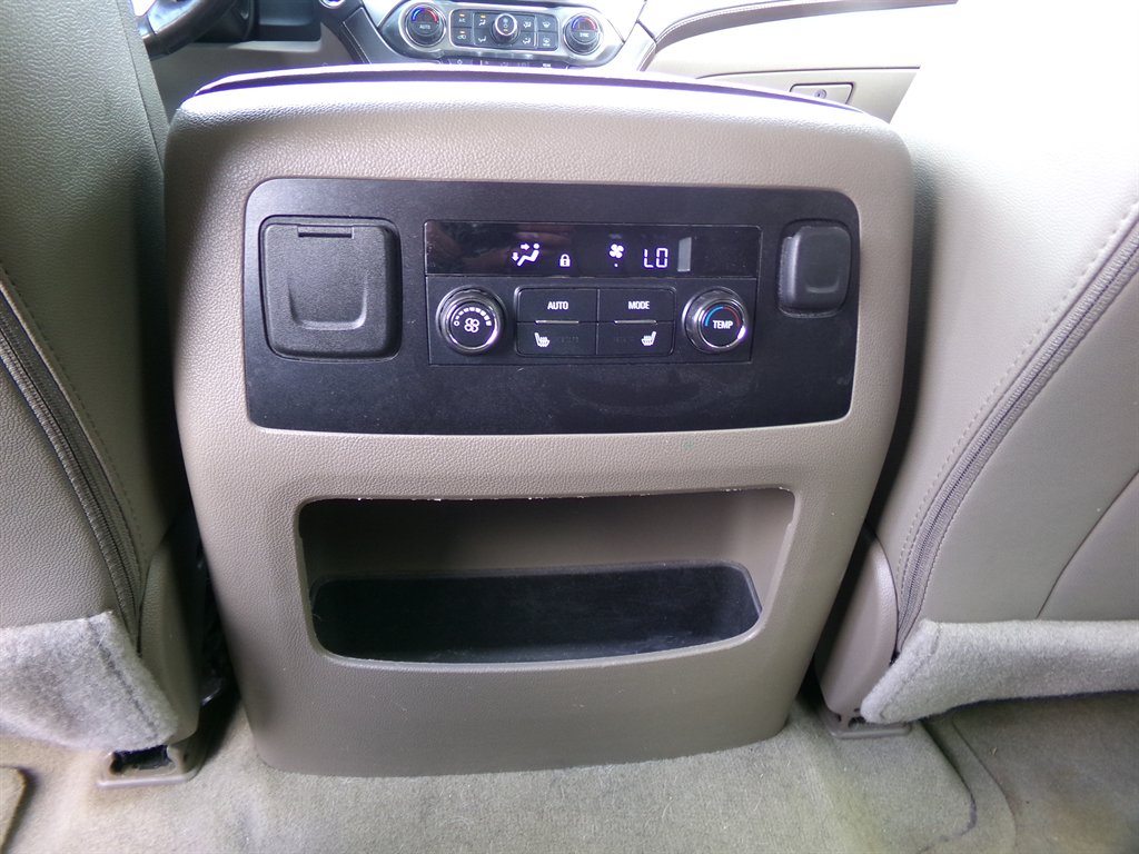 2016 Chevrolet Tahoe - $19,490