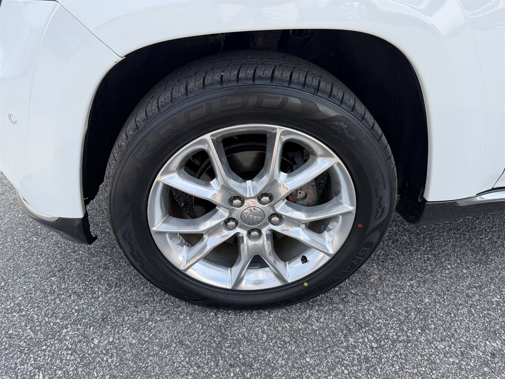 2014 Jeep Cherokee - $12,995