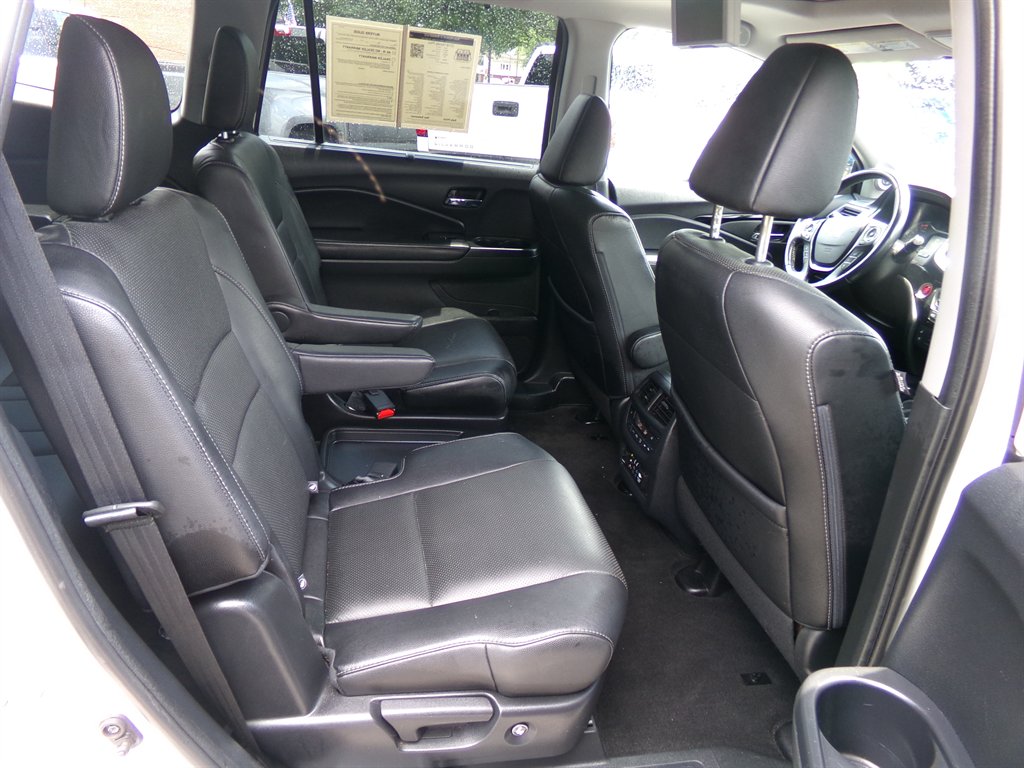 2016 Honda Pilot - $18,990