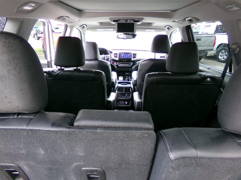 2016 Honda Pilot - $18,990