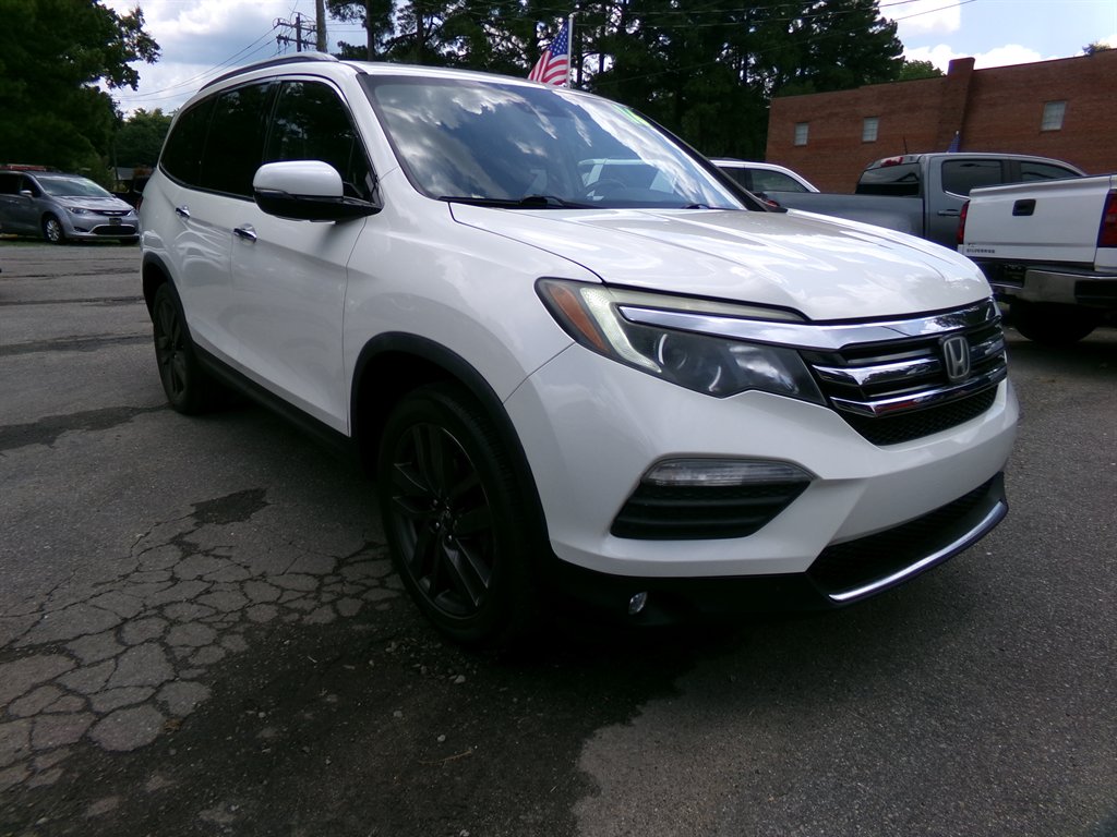 2016 Honda Pilot - $18,990