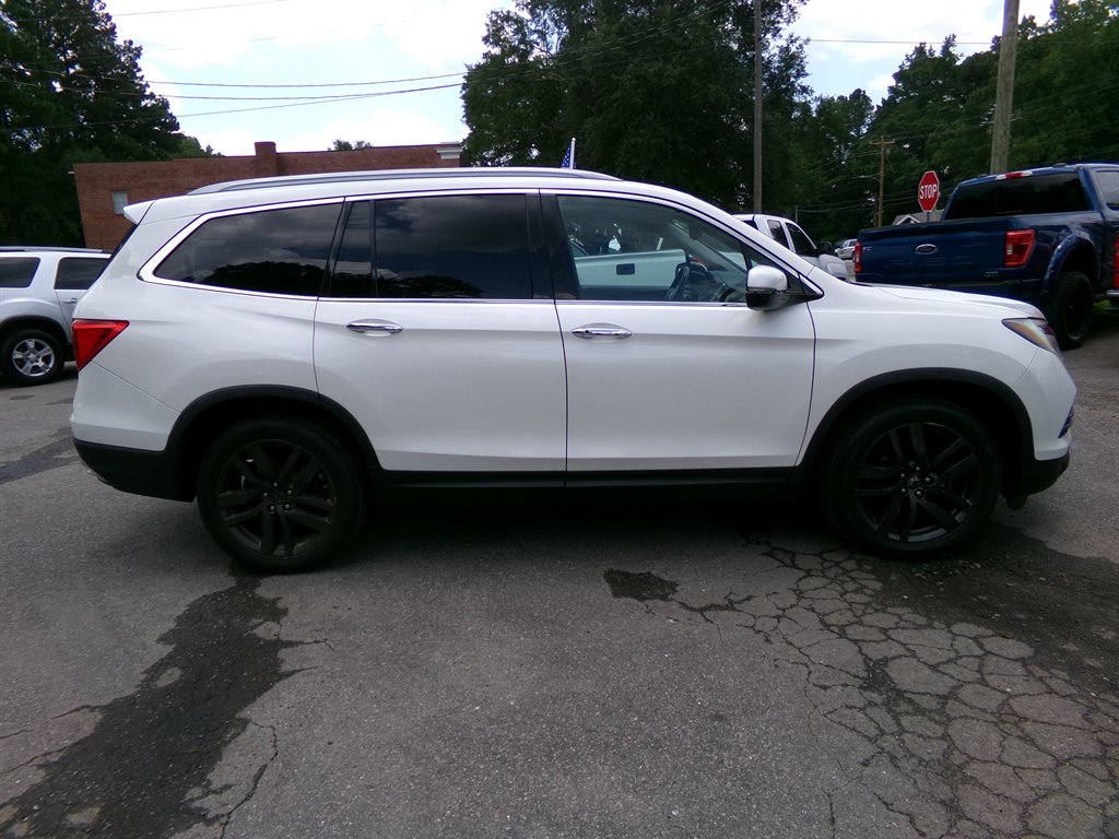 2016 Honda Pilot - $18,990