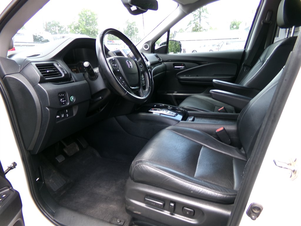 2016 Honda Pilot - $18,990