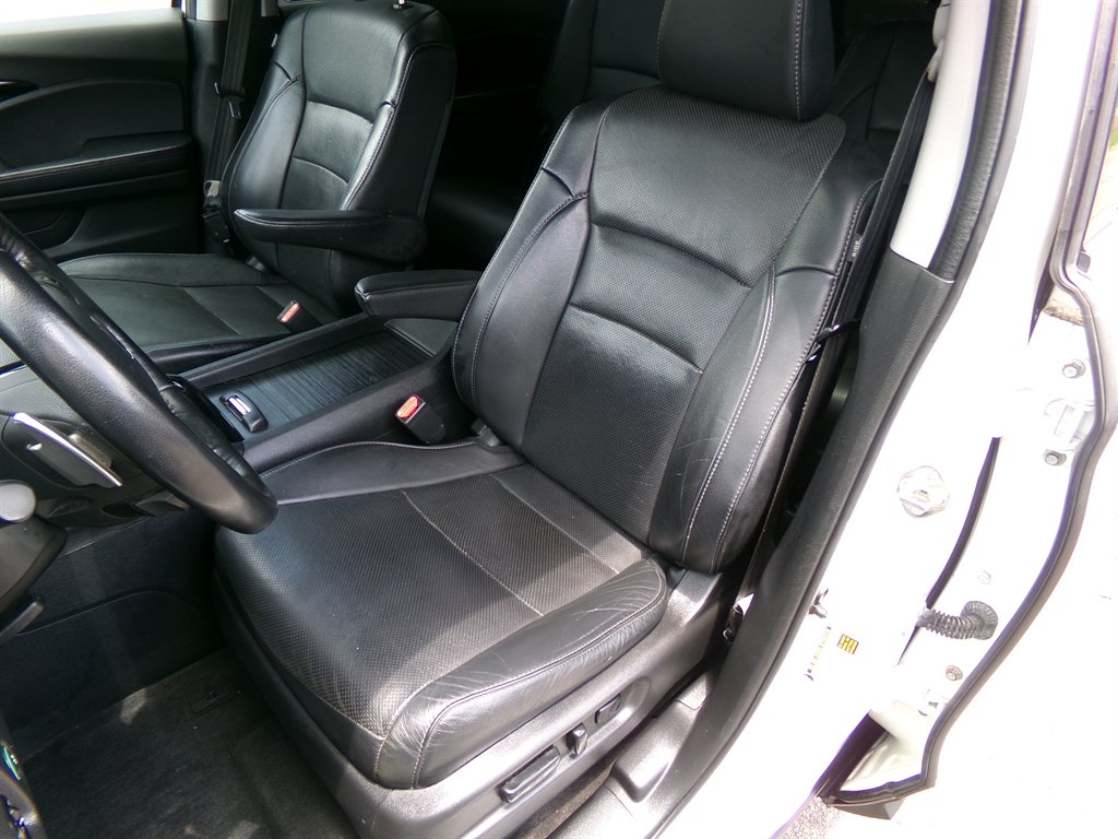 2016 Honda Pilot - $18,990
