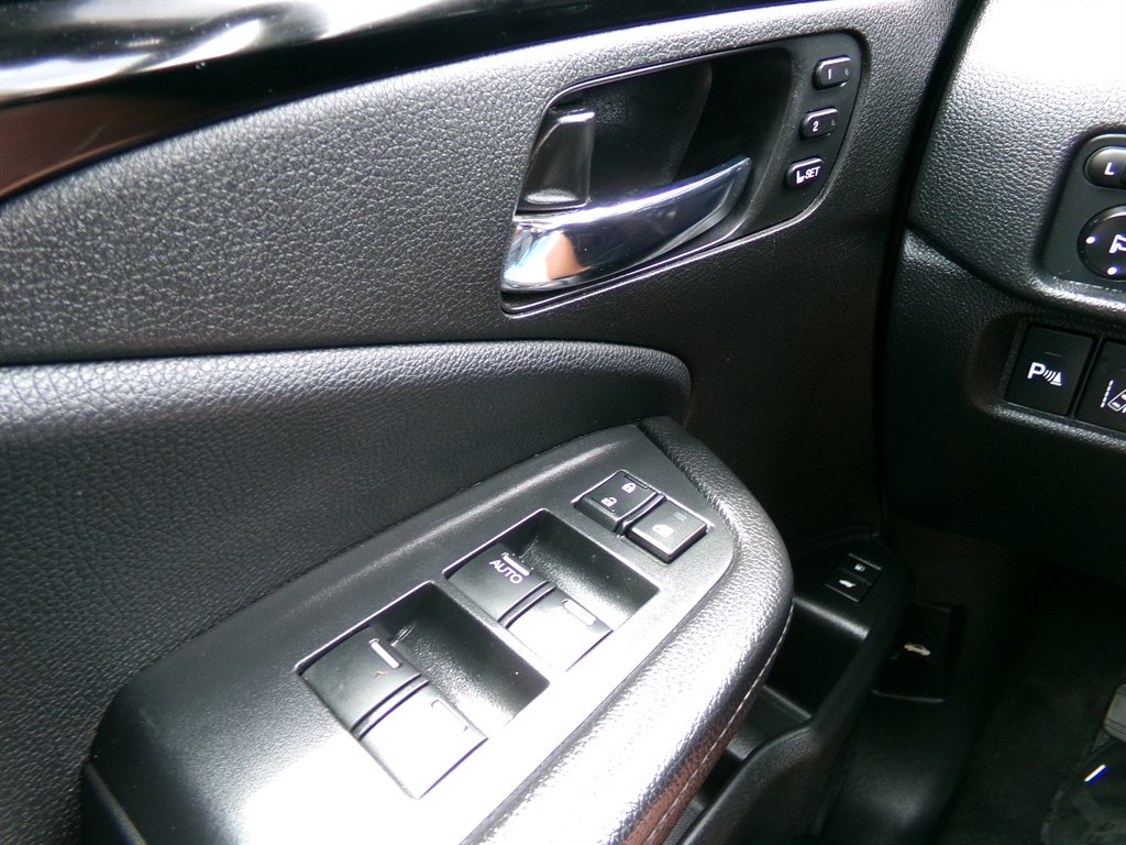 2016 Honda Pilot - $18,990