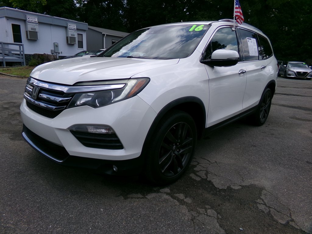 2016 Honda Pilot - $18,990