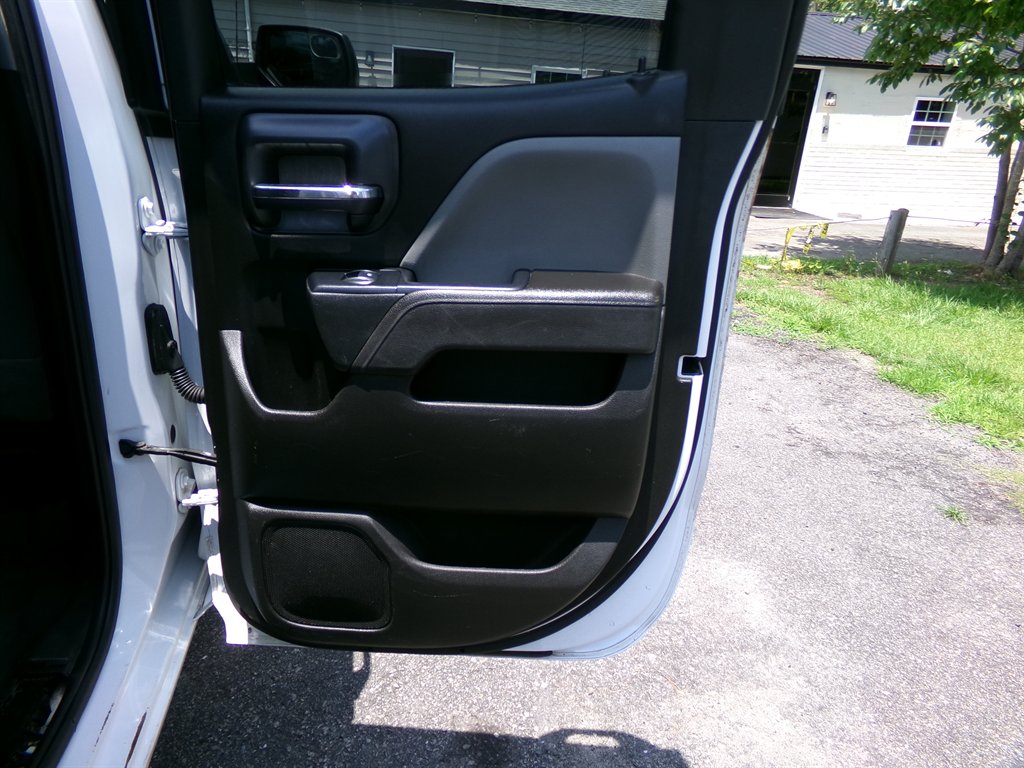 2018 Chevrolet Silverado 1500 - $17,990