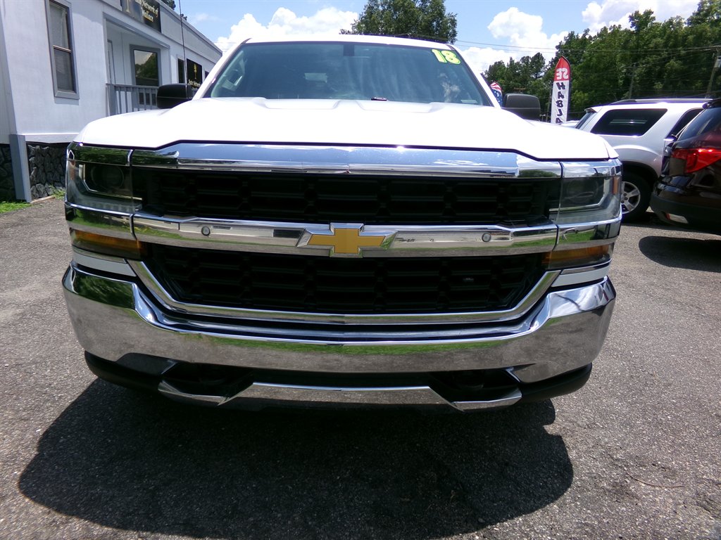 2018 Chevrolet Silverado 1500 - $17,990