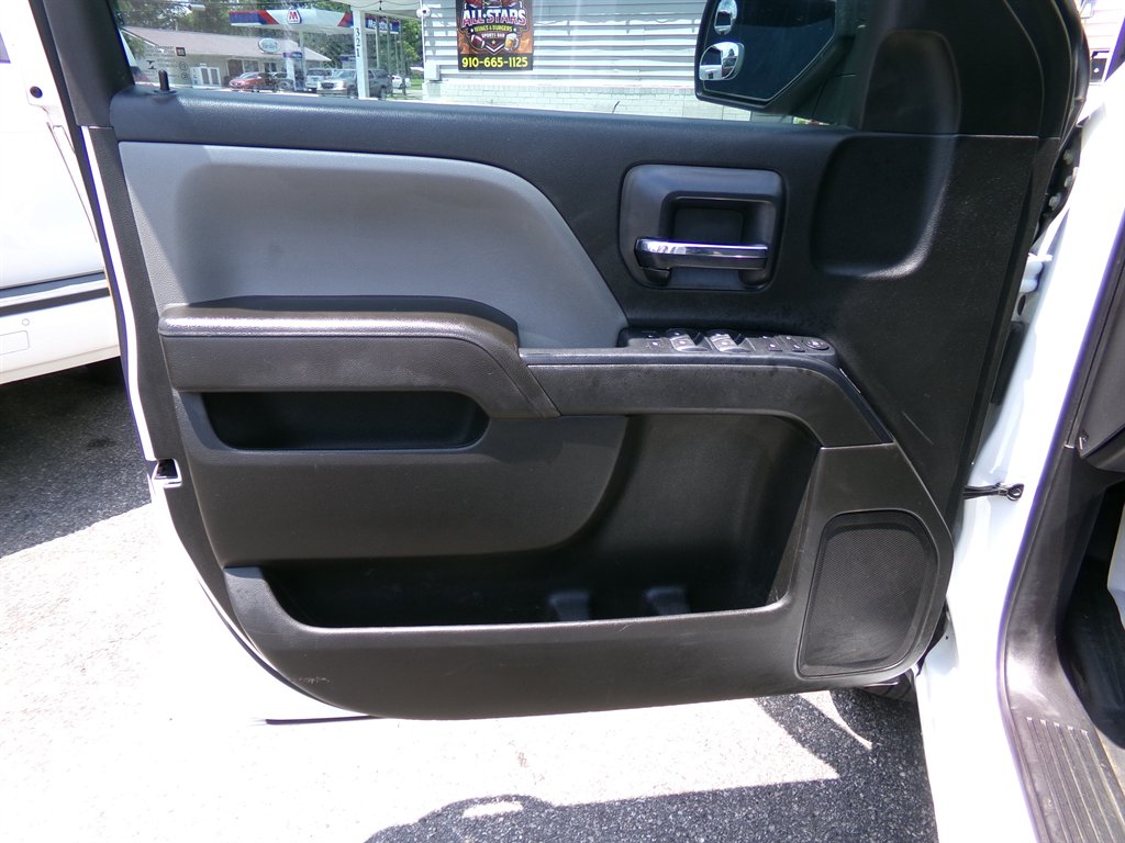 2018 Chevrolet Silverado 1500 - $17,990