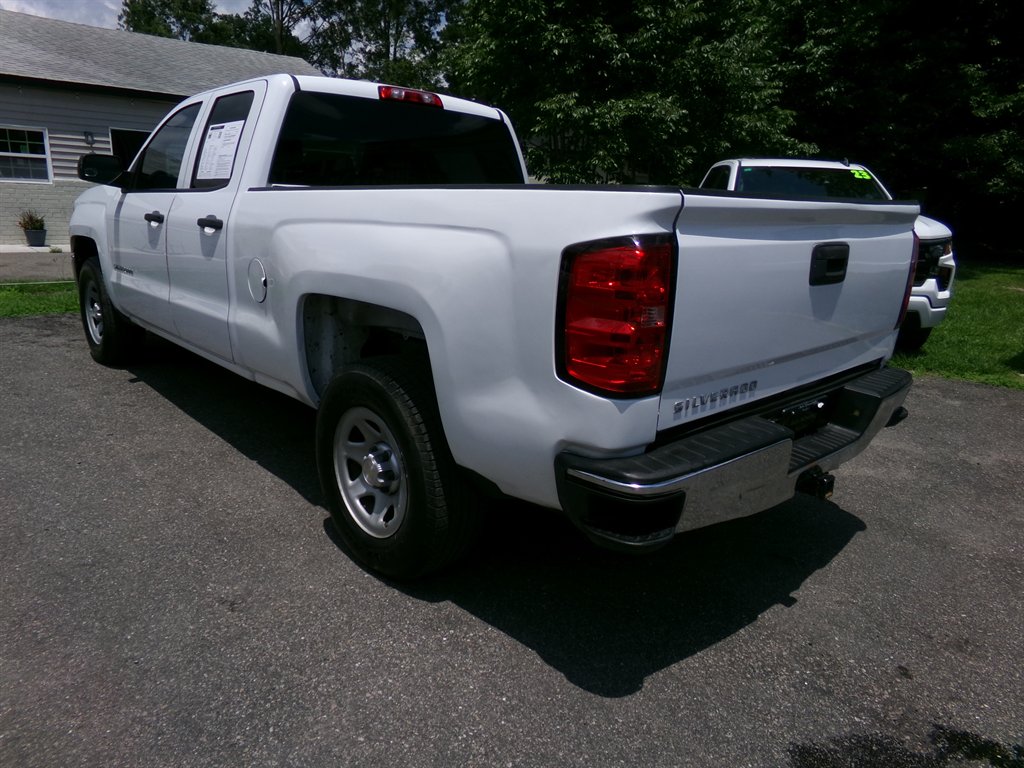 2018 Chevrolet Silverado 1500 - $17,990