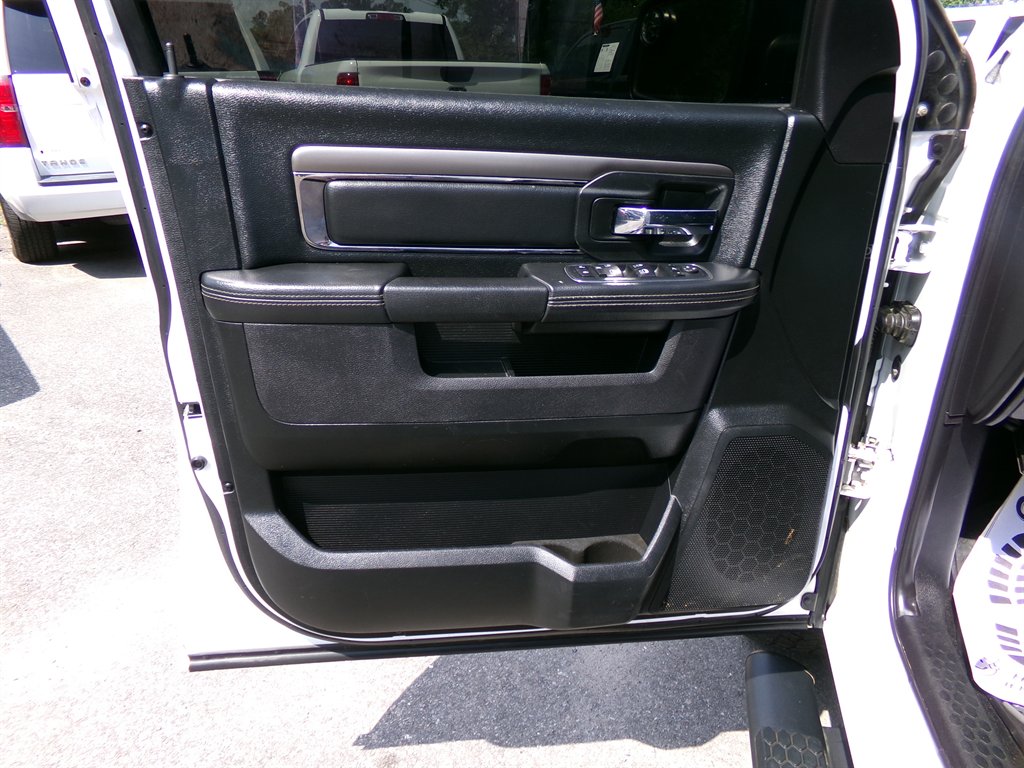 2017 Ram 1500 - $22,990