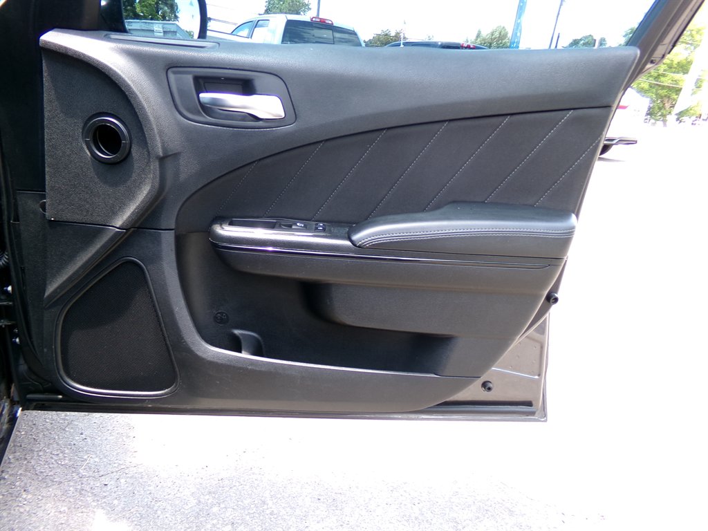 2020 Dodge Charger - $19,990