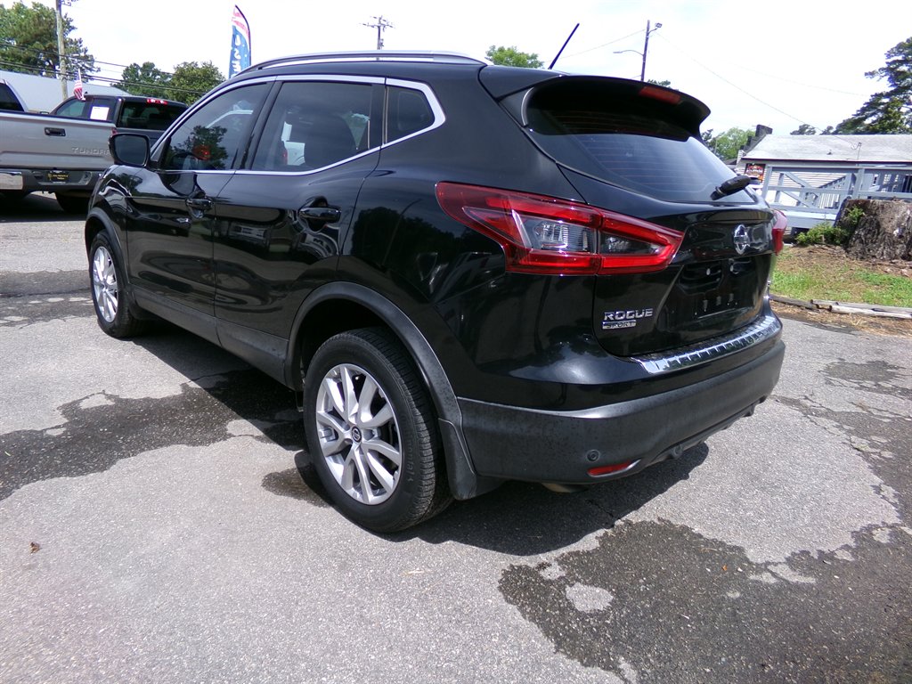 2020 Nissan Rogue - $15,490