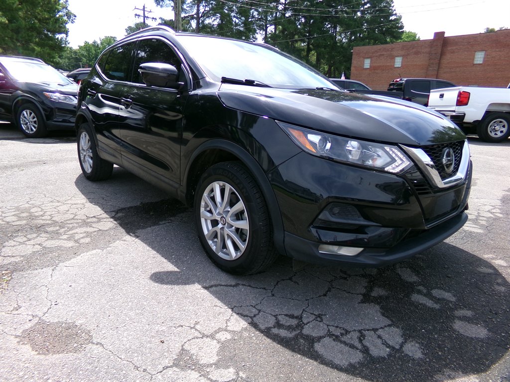2020 Nissan Rogue - $15,490